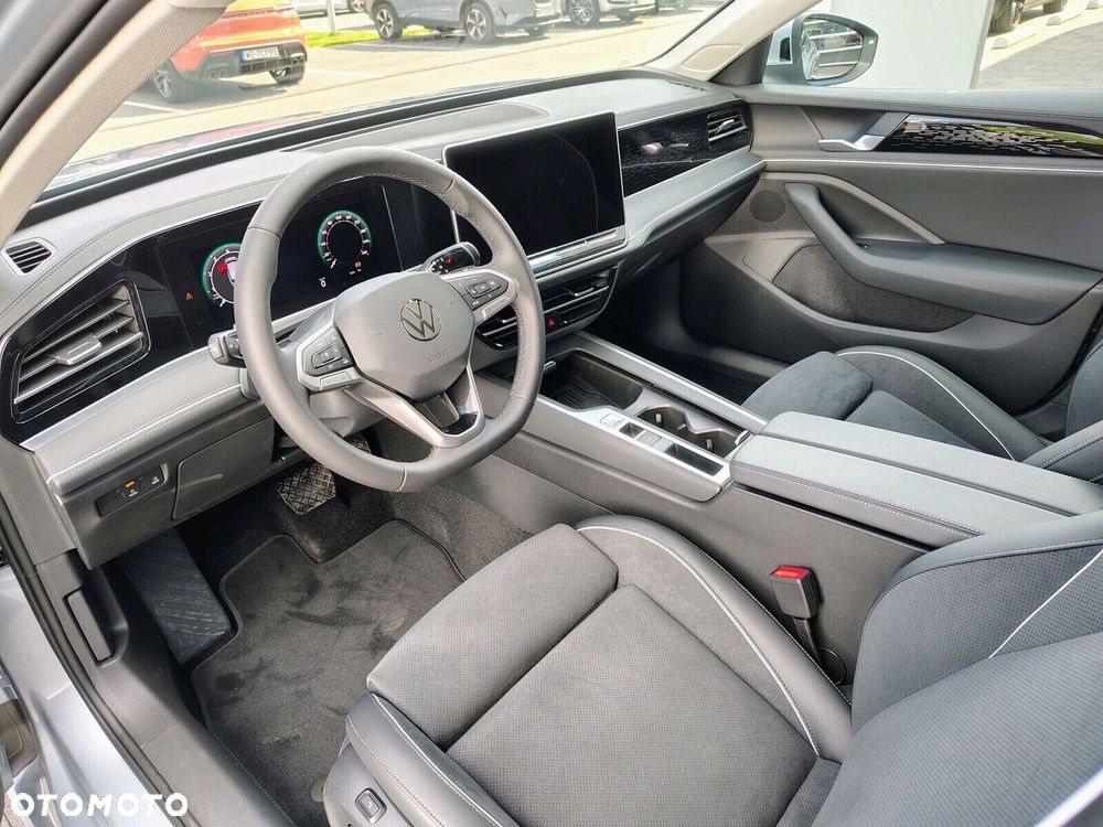 Volkswagen Passat - 9