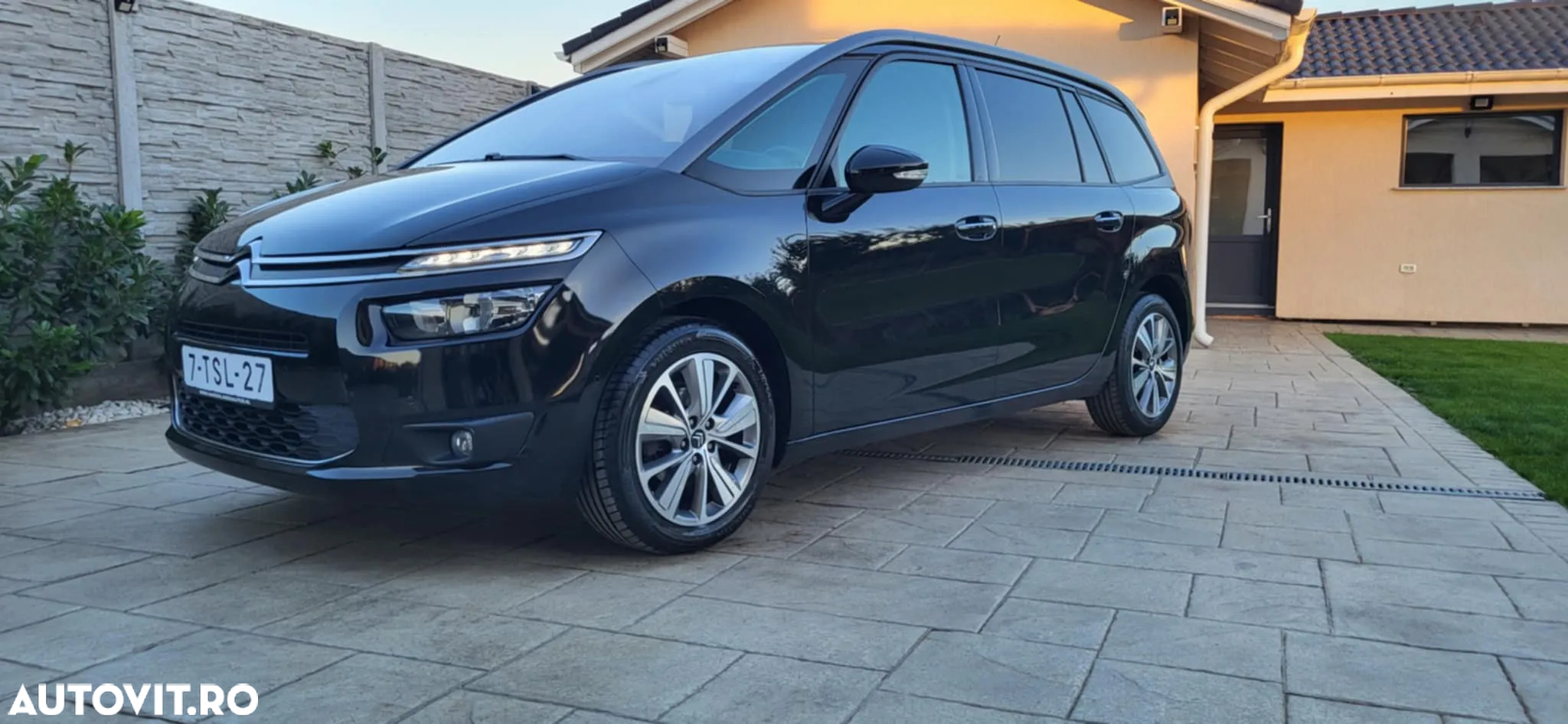 Citroën C4 Grand Picasso - 9