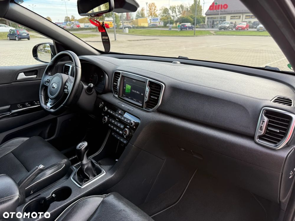 Kia Sportage 1.6 T-GDI AWD GT LINE - 18