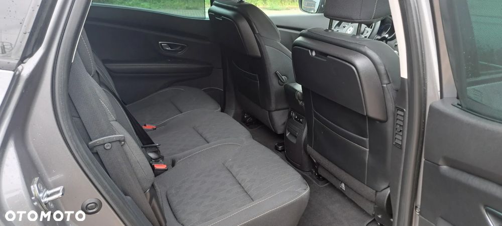 Renault Scenic - 32
