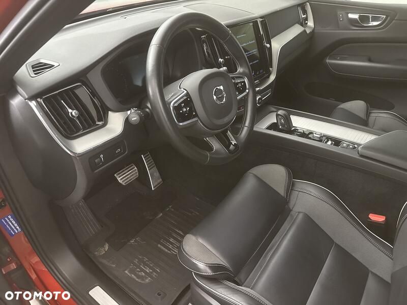 Volvo XC 60 B4 B R-Design - 10