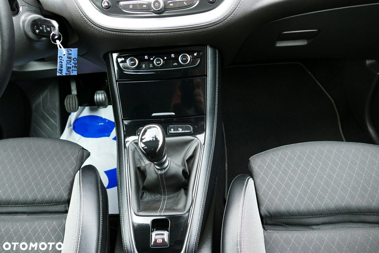 Opel Grandland X 1.2 T GPF Design Line S&S - 24
