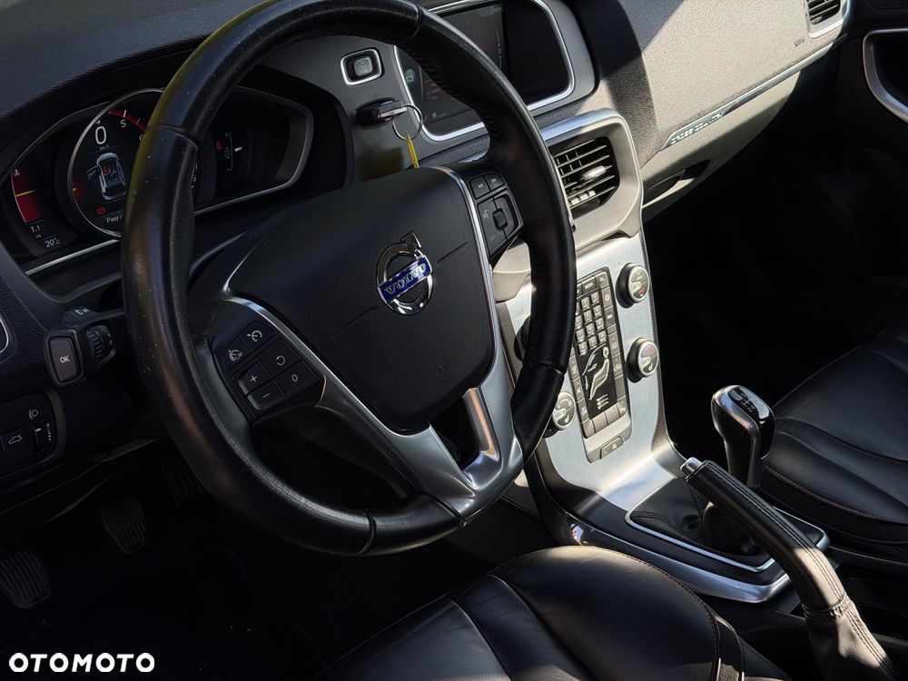 Volvo V40 Cross Country T3 Ocean Race - 19