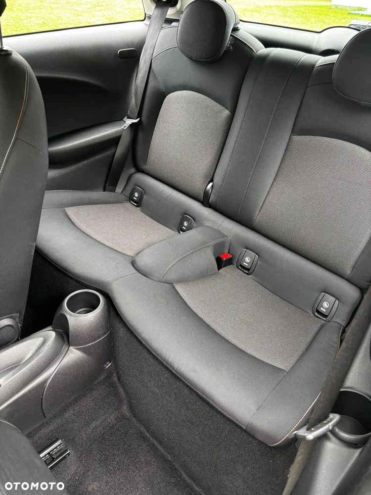 MINI ONE Standard - 9