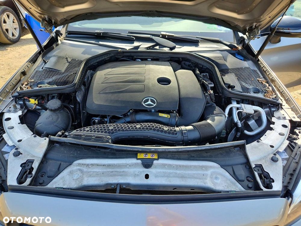Mercedes-Benz Klasa C 300 4MATIC 9G-TRONIC - 12