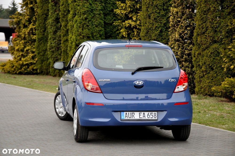 Hyundai i20 - 15
