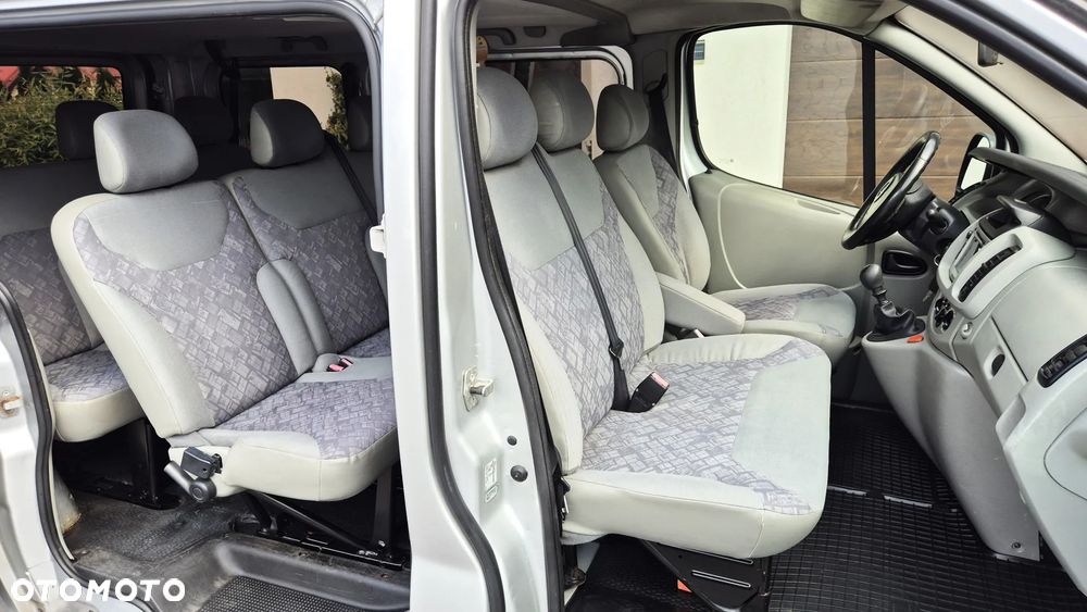 Opel Vivaro Tour - 17