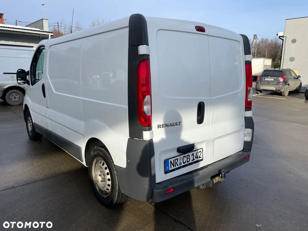 Renault Trafic - 12
