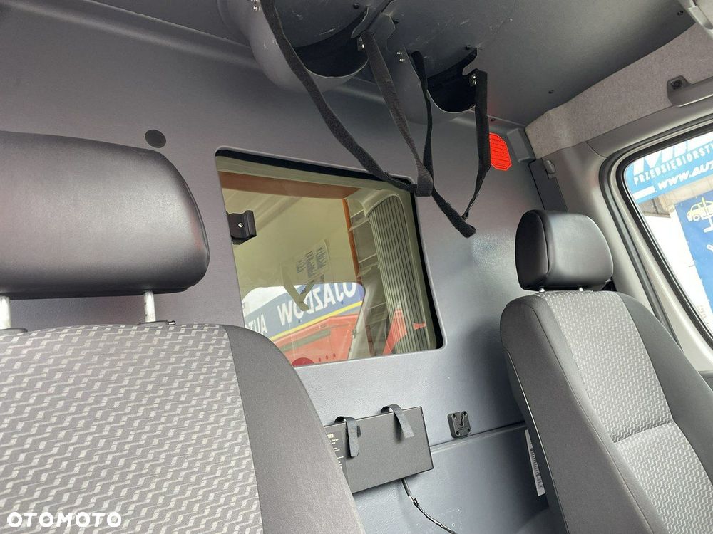 Volkswagen Crafter - 15