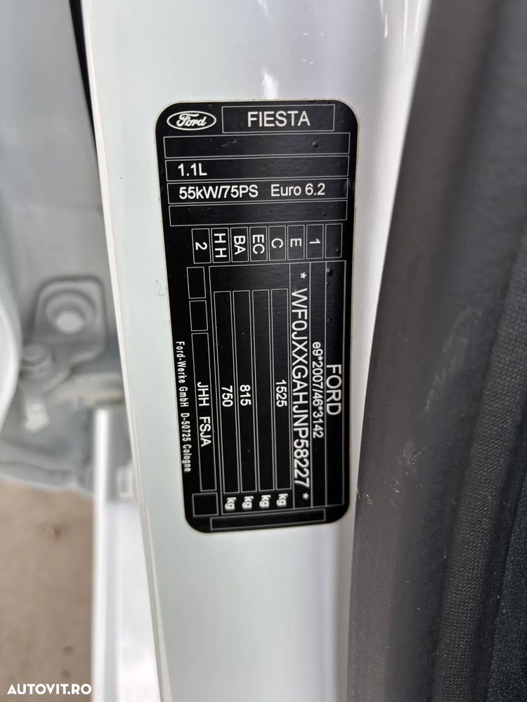 Ford Fiesta 1.1 Trend Connected - 33