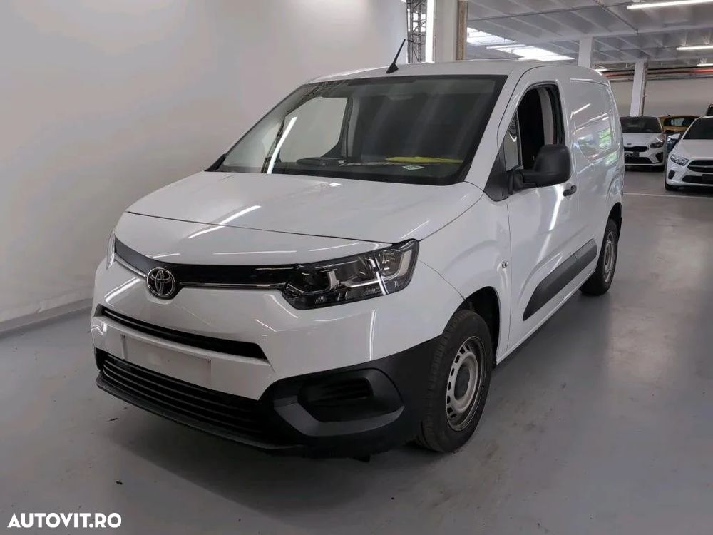 Toyota Proace - 1