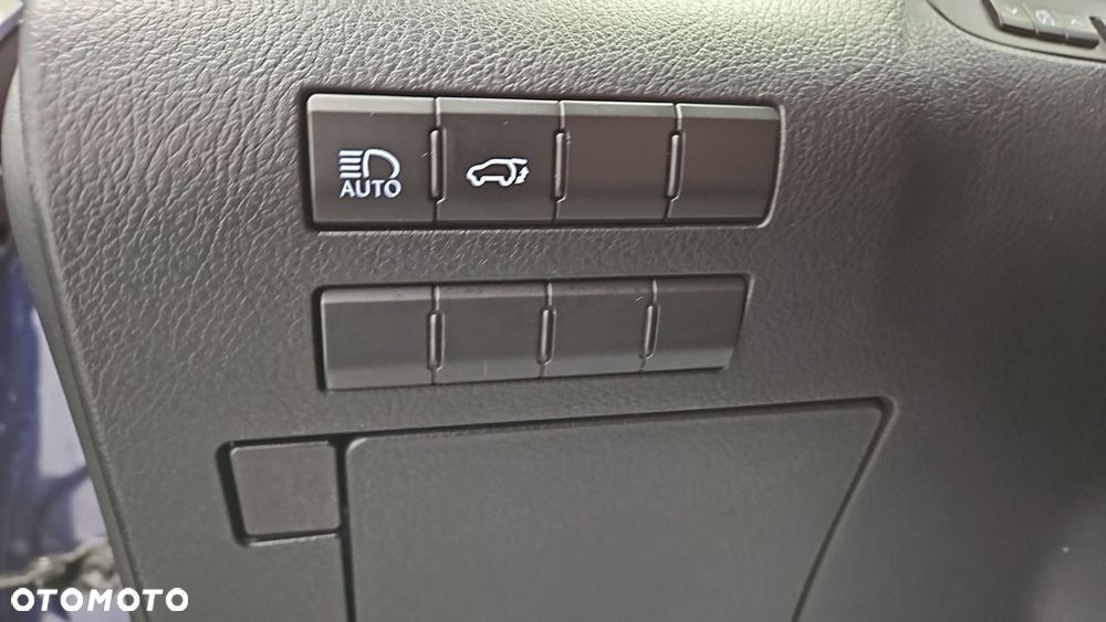 Lexus RX 450h Business Edition - 16