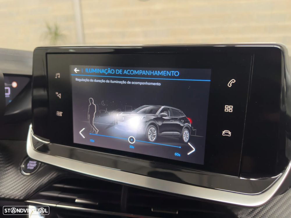 Peugeot 2008 1.2 PureTech Allure Pack - 20