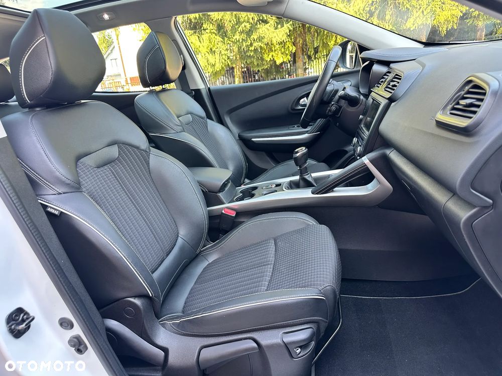 Renault Kadjar 1.6 Energy TCe Bose - 27