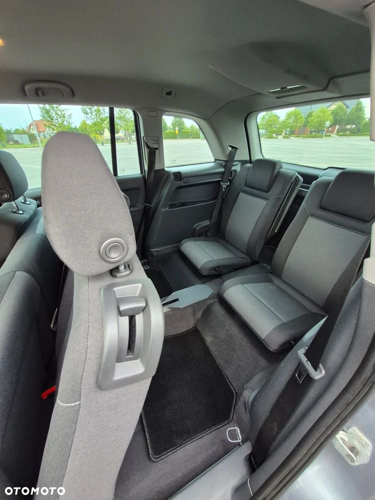 Opel Zafira 1.8 - 7