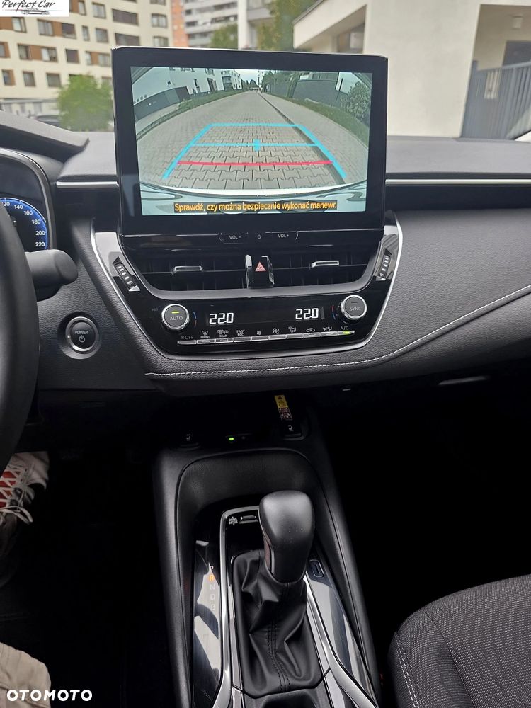 Toyota Corolla 1.8 Hybrid Comfort - 18