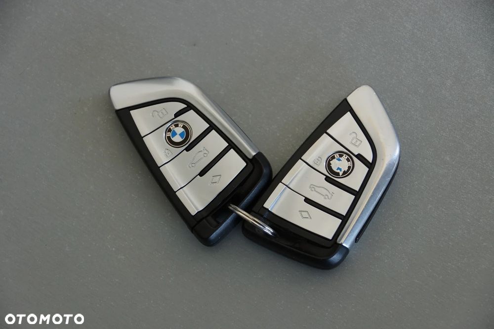 BMW Seria 5 520d xDrive Touring Sport Line - 38