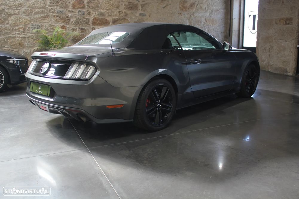 Ford Mustang Cabrio 2.3 Eco Boost - 7