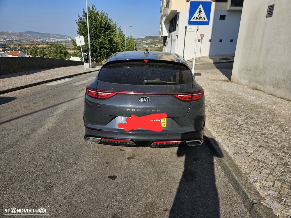 Kia ProCeed 1.4 T-GDI GT Line - 4