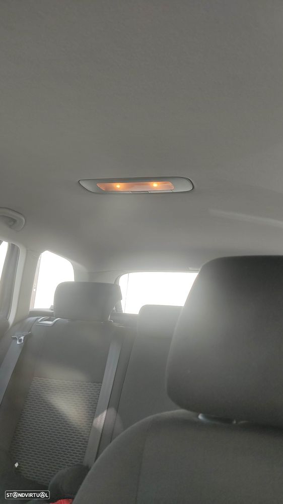 VW Golf Variant 1.6 TDi Confortline - 8