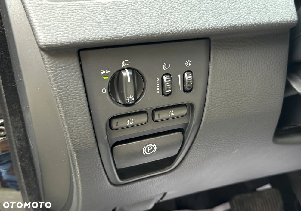 Volvo XC 90 - 36