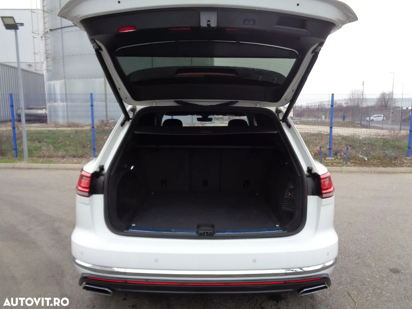 Volkswagen Touareg V6 TDI Elegance - 4