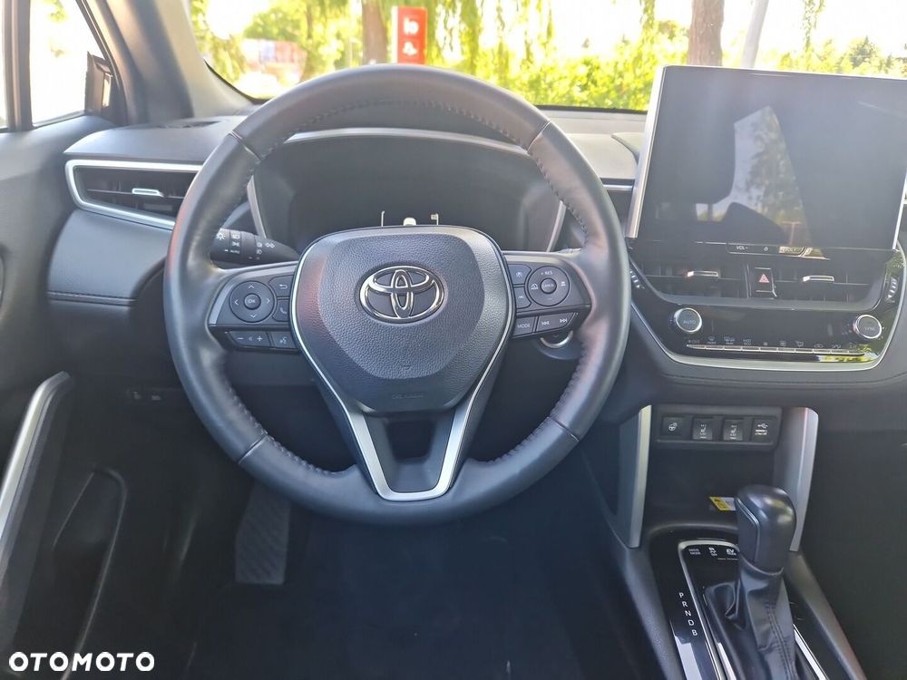 Toyota Corolla Cross - 10