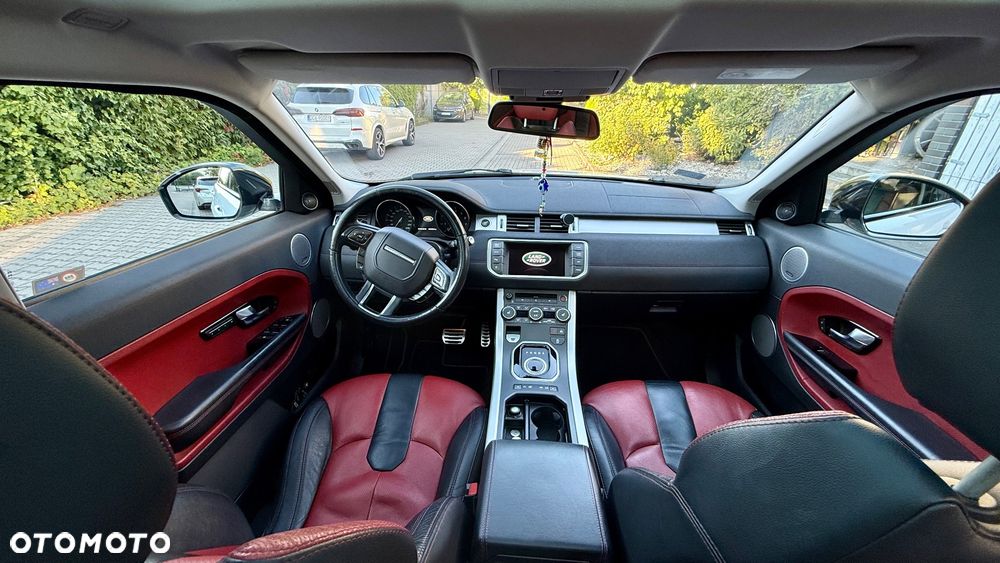 Land Rover Range Rover Evoque - 32