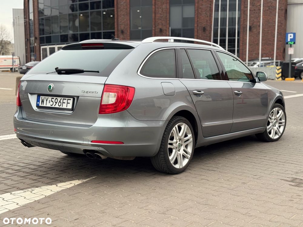 Skoda Superb 2.0 TSI DSG Exclusive - 7