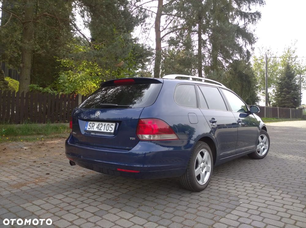 Volkswagen Golf - 8