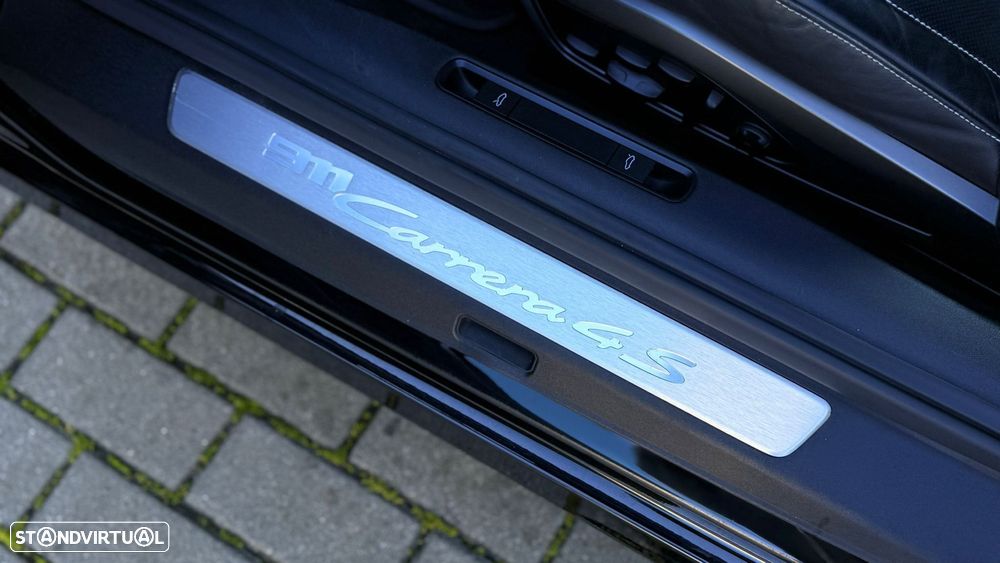 Porsche 911 (992) Carrera 4S PDK - 12