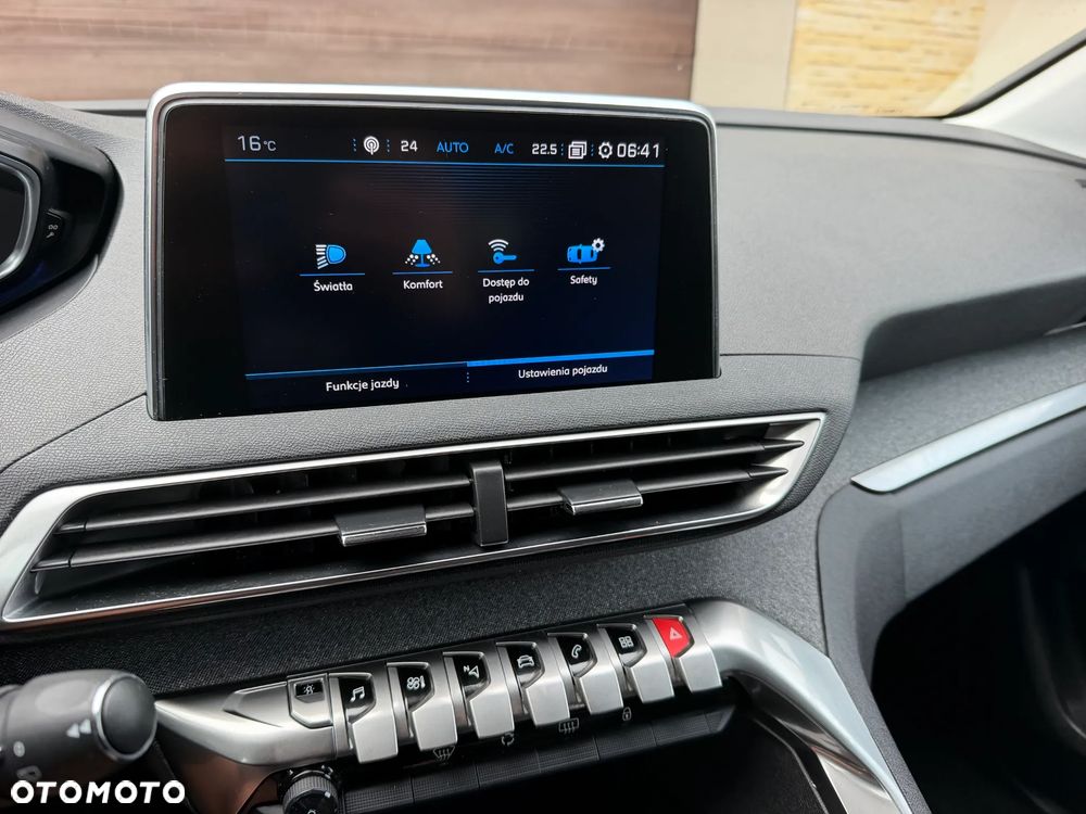 Peugeot 3008 1.2 PureTech Allure Pack S&S - 24