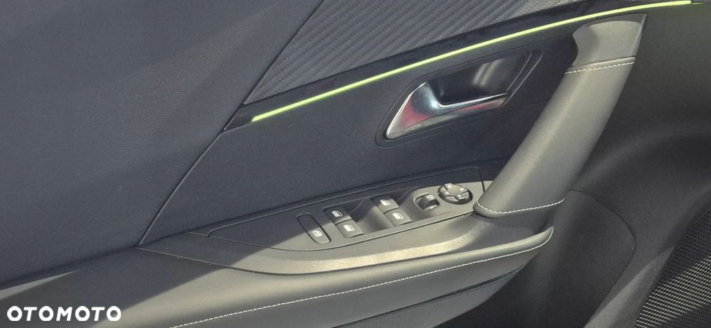 Peugeot 2008 PureTech 130 GT S&S EAT8 - 10