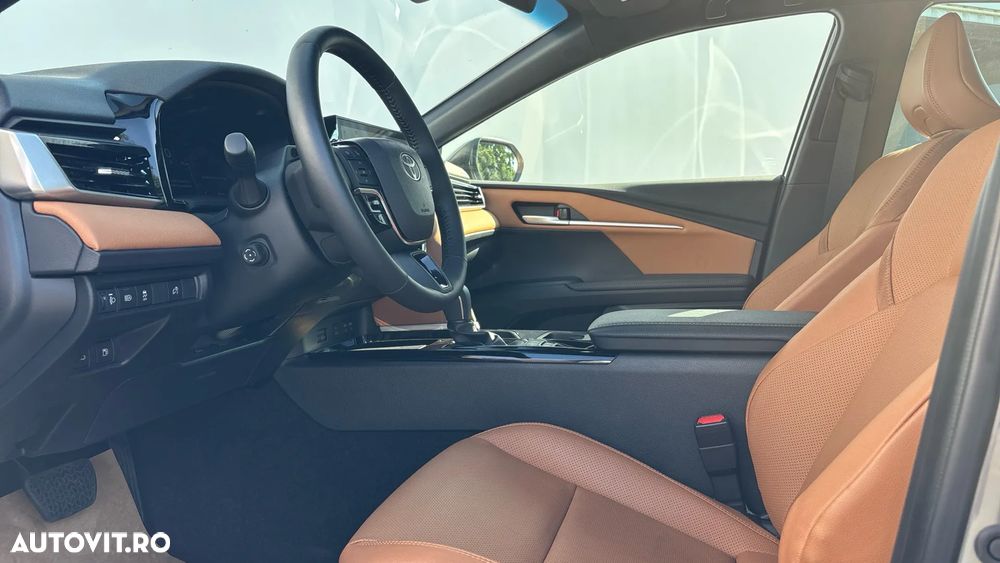 Toyota Camry 2.5 Exclusive - 12
