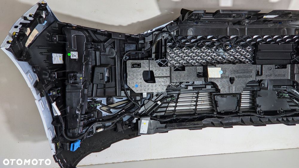 zderzak przód citroen ds3 crossback lift 23- (czarny halogen) - 14