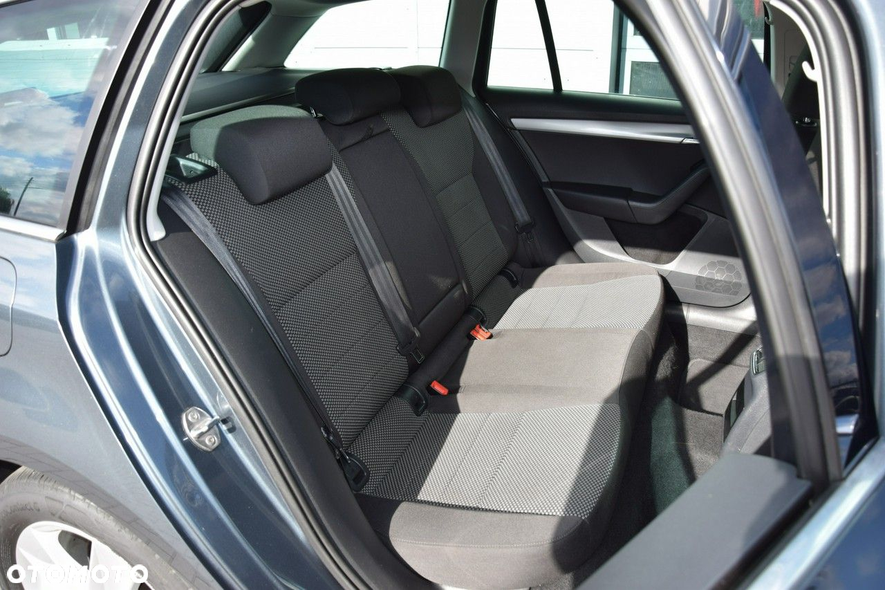 Skoda Octavia 1.4 TSI Elegance - 34