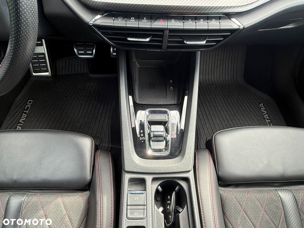 Skoda Octavia 1.4 TSI Plug-In Hybrid RS DSG - 18