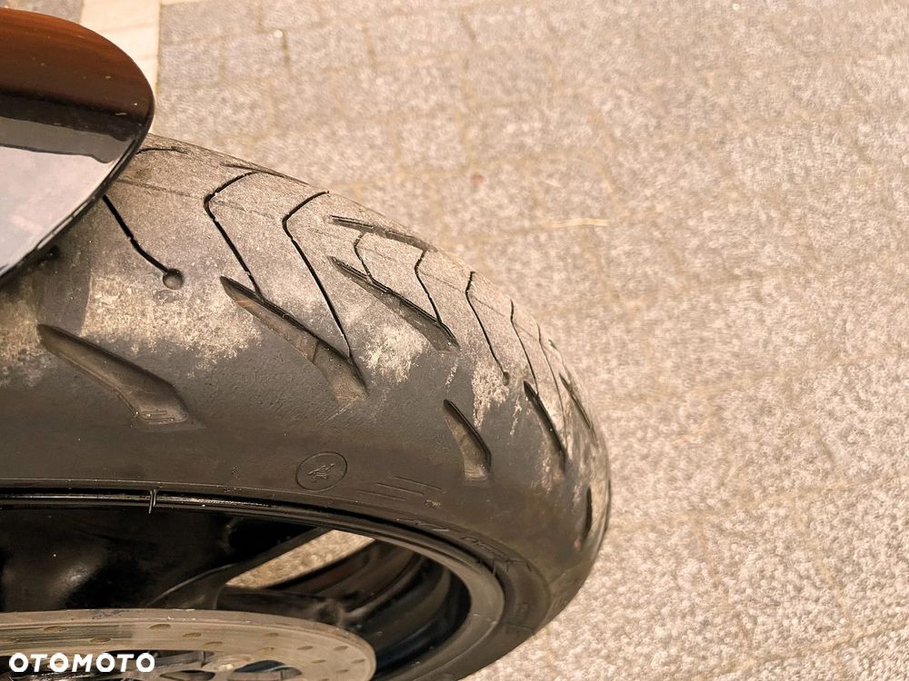 Yamaha FZ - 12