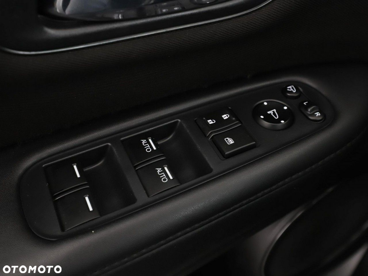 Honda HR-V 1.6 i-DTEC Comfort - 27