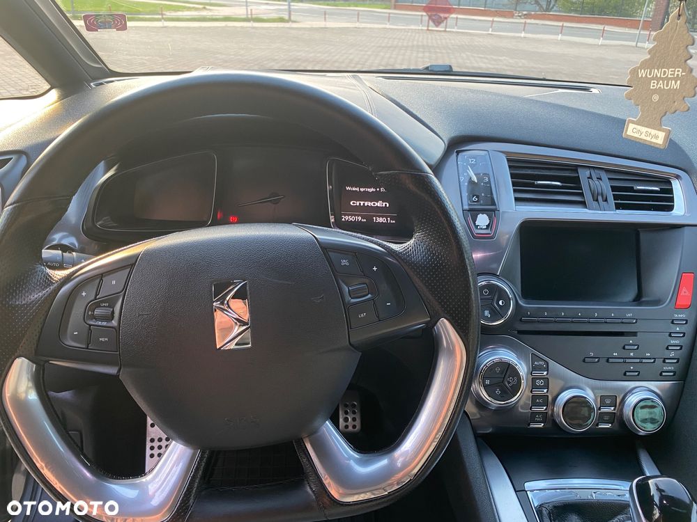 Citroën DS5 2.0 HDi SoChic - 12