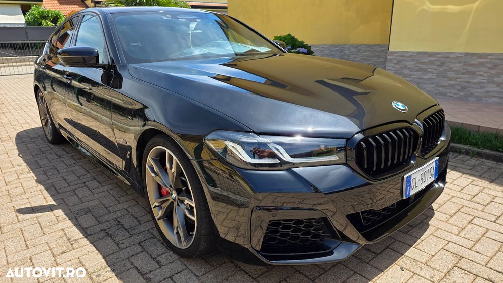 BMW Seria 5 550i xDrive - 1