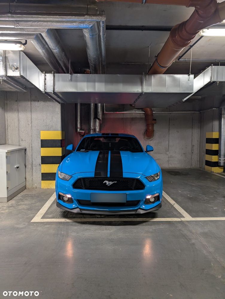 Ford Mustang 5.0 V8 GT - 29