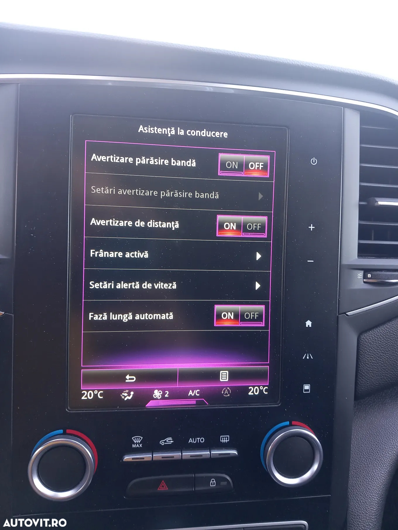 Renault Megane ENERGY dCi 110 EDC INTENS - 12