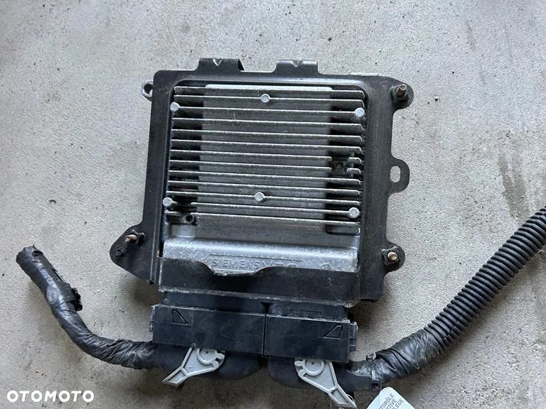 sterownik komputer silnika DODGE CALIBER 2.0 B P6806500BAC - 3