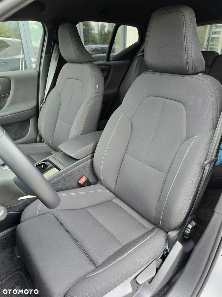 Volvo XC 40 - 22