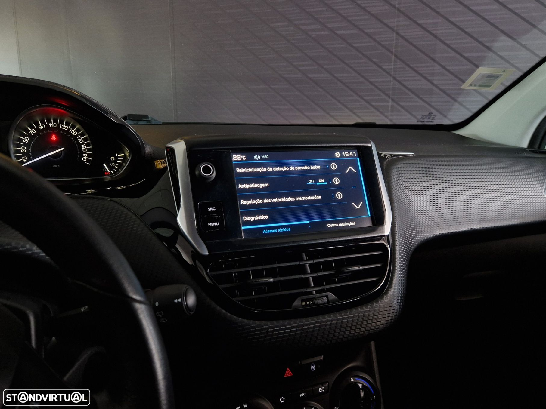 Peugeot 208 1.2 PureTech Style - 17