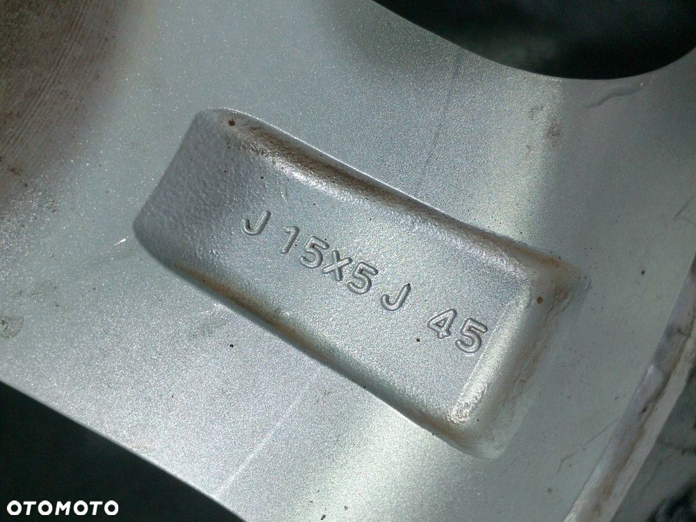 FELGI ALUMINIOWE KOMPLET 15 Z OPONAMI TOYOTA IQ - 3