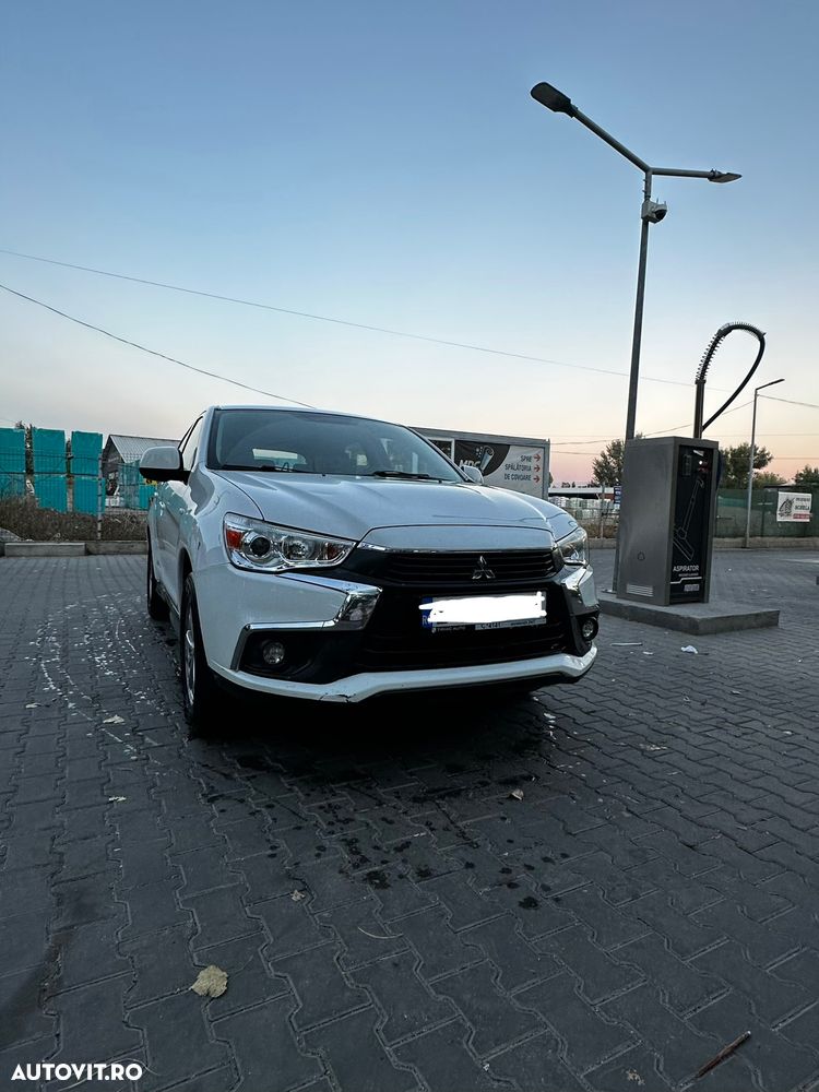 Mitsubishi ASX 1.6 Litre 4WD DI-D 6 Instyle - 4