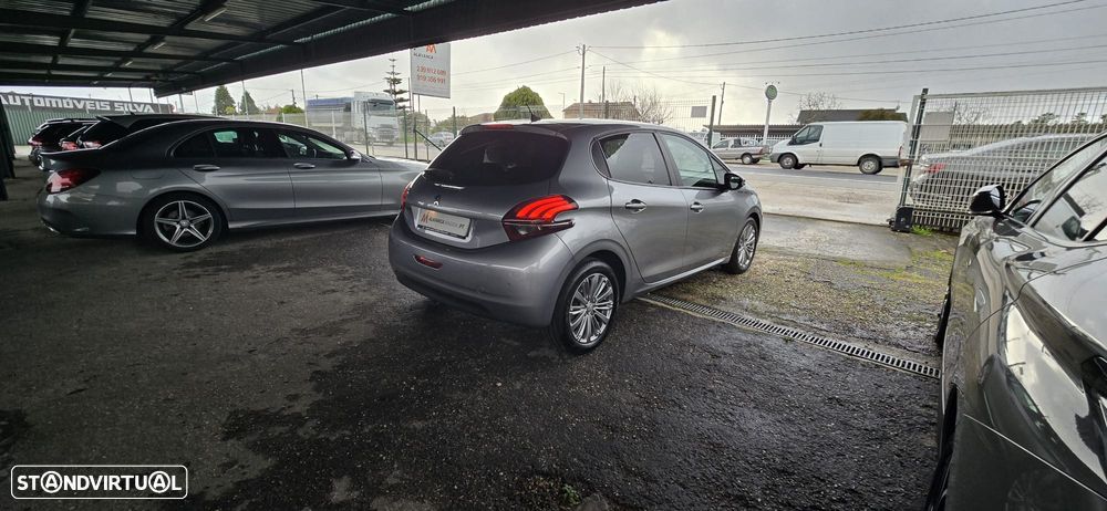 Peugeot 208 1.5 BlueHDi Signature - 10