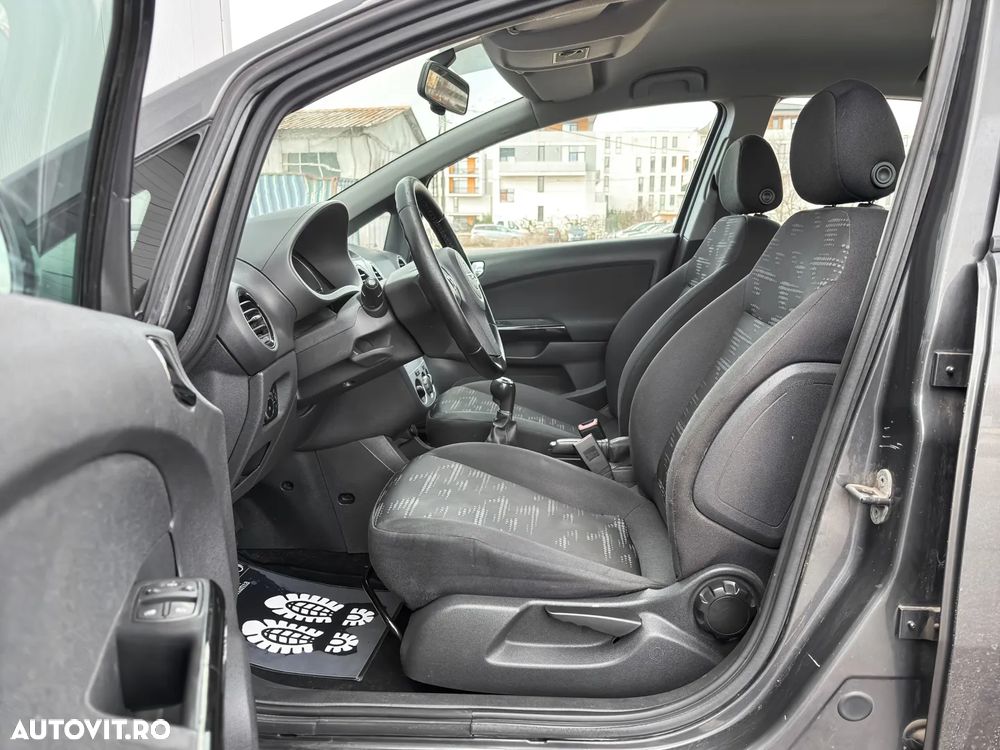 Opel Corsa 1.2 Essentia - 8